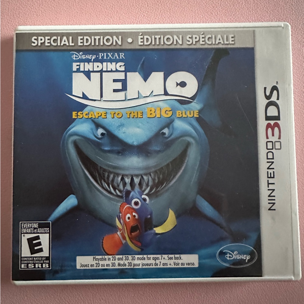 2/$35 Finding Nemo Nintendo 3DS Special Edition Bilingual Manuals